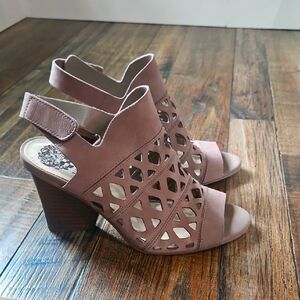 Vince Camuto Women's Cutout Block Heel Sandals‎ - Taupe - Tan. Size 7